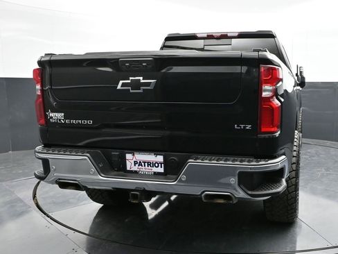 Used 2023 Chevrolet Silverado 1500 LTZ w/ LTZ Premium Package AWD/4WD image 2
