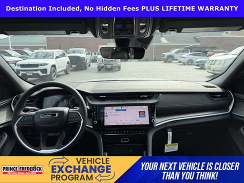 New 2026 Jeep Grand Cherokee Altitude AWD/4WD image 17