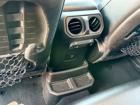 Used 2022 Jeep Wrangler Unlimited Rubicon 4xe w/ Steel Bumper Group image 28