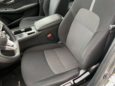 Used 2024 Nissan Sentra SV image 11