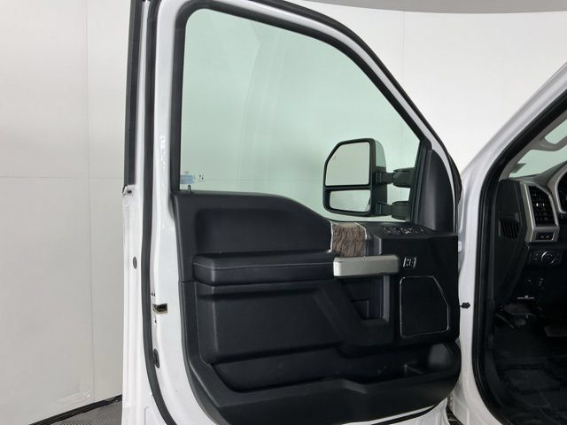 Used 2019 Ford F350 Lariat w/ Lariat Ultimate Package AWD/4WD image 13