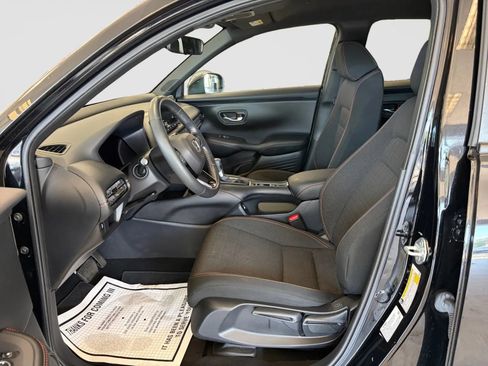 Used 2023 Honda HR-V Sport image 12