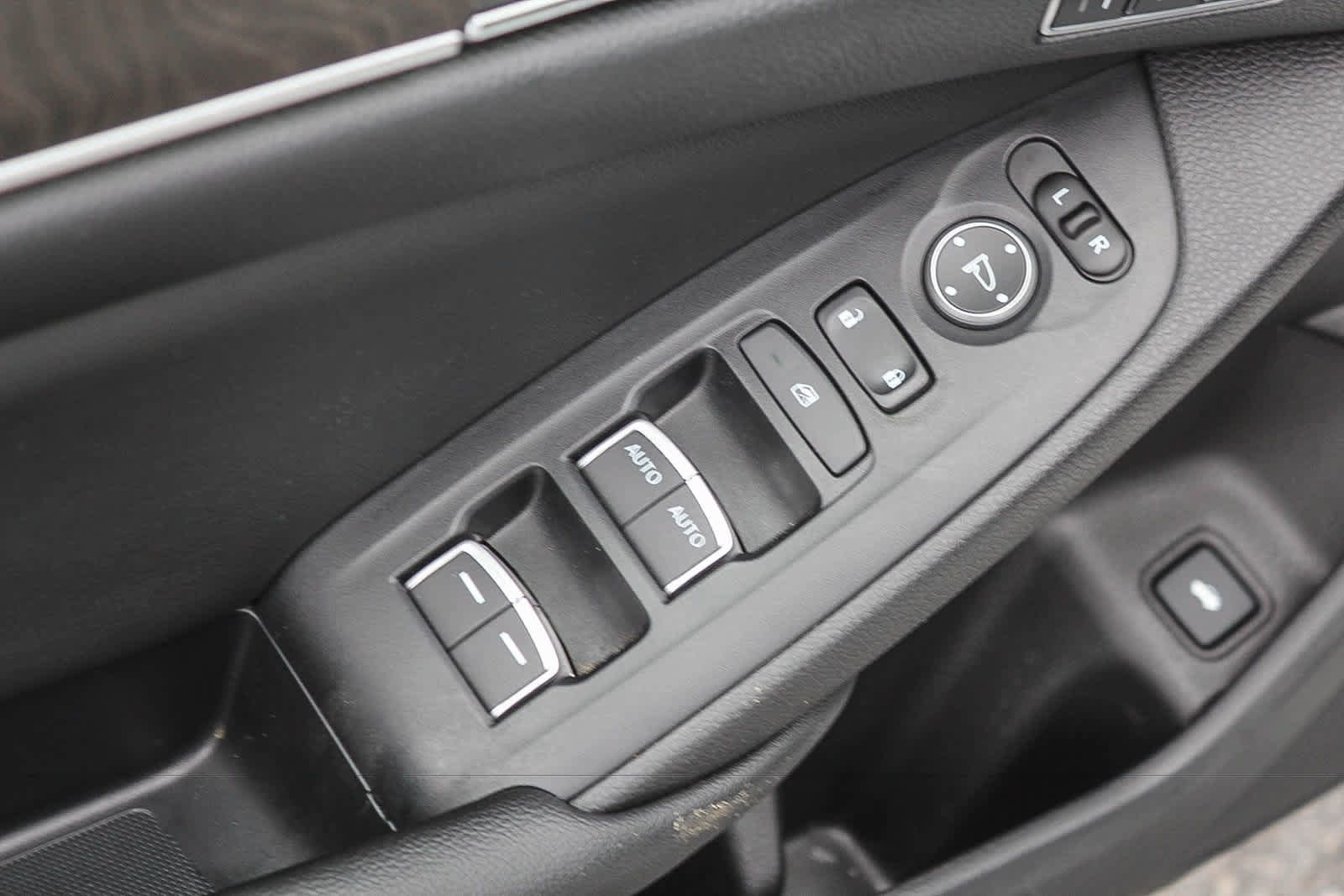 Used 2019 Honda Accord Touring image 26