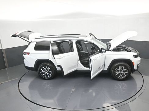 Used 2025 Jeep Grand Cherokee L Limited RWD image 66