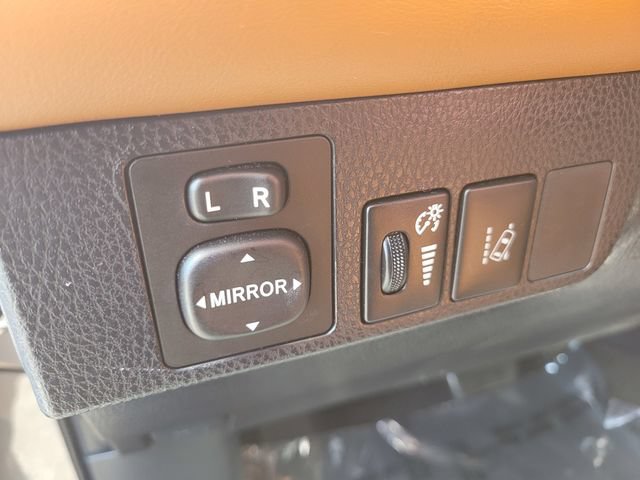 Used 2016 Toyota RAV4 Limited w/ Advanced Technology Package FWD image 19