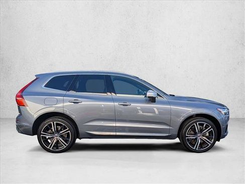 Used 2019 Volvo XC60 T8 R-Design w/ Advanced Package AWD/4WD image 4