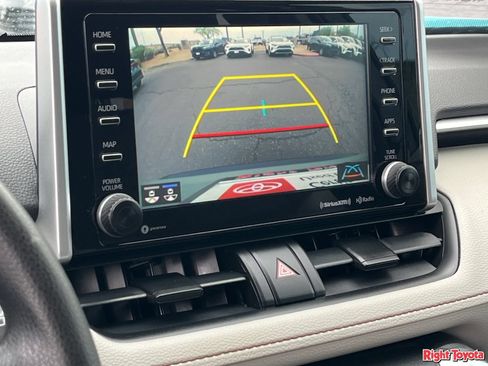 Certified 2020 Toyota RAV4 XLE w/ Convenience Package FWD image 29