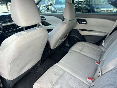 Used 2025 Nissan Rogue SV AWD/4WD image 30