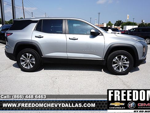 Used 2026 Chevrolet Equinox LT FWD image 39
