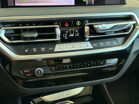 Used 2024 BMW X3 xDrive30i w/ Premium Package AWD/4WD image 18