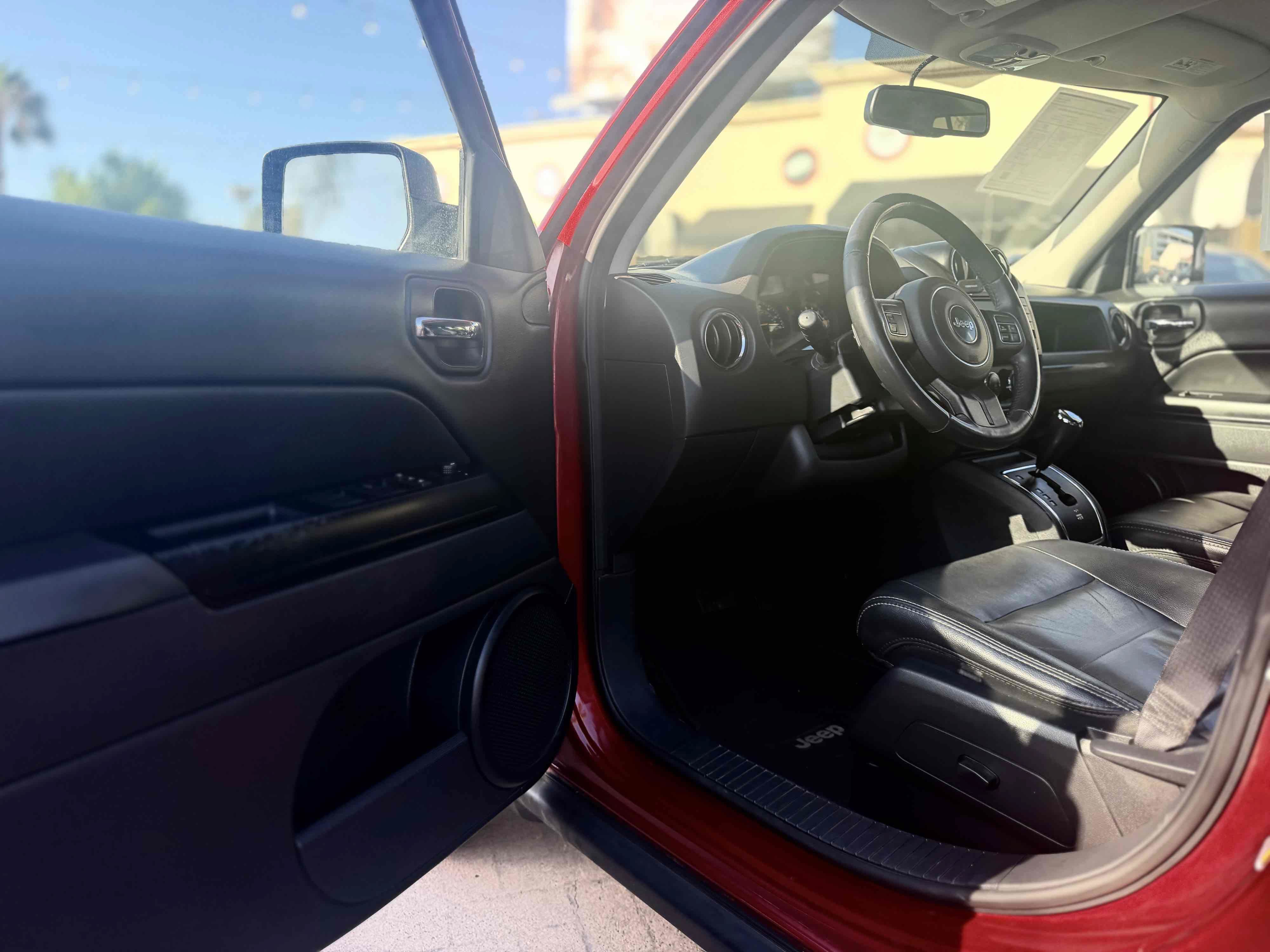 Used 2016 Jeep Patriot High Altitude FWD image 14