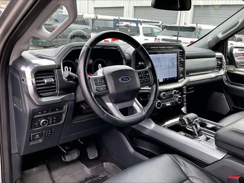 Certified 2022 Ford F150 Lariat image 17