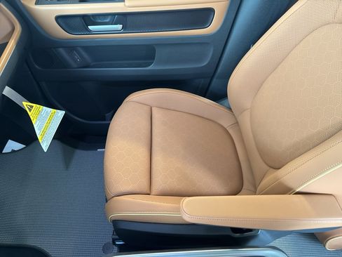 New 2025 Volkswagen ID. Buzz Pro S Plus image 12