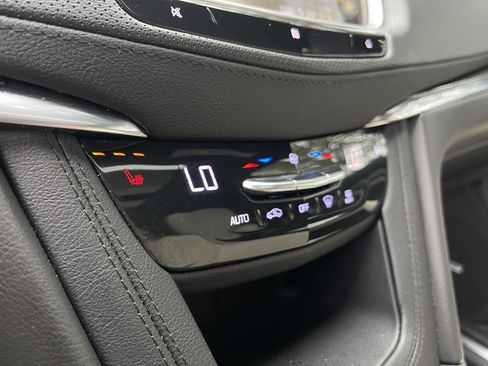 Used 2020 Cadillac XT5 Sportv image 10