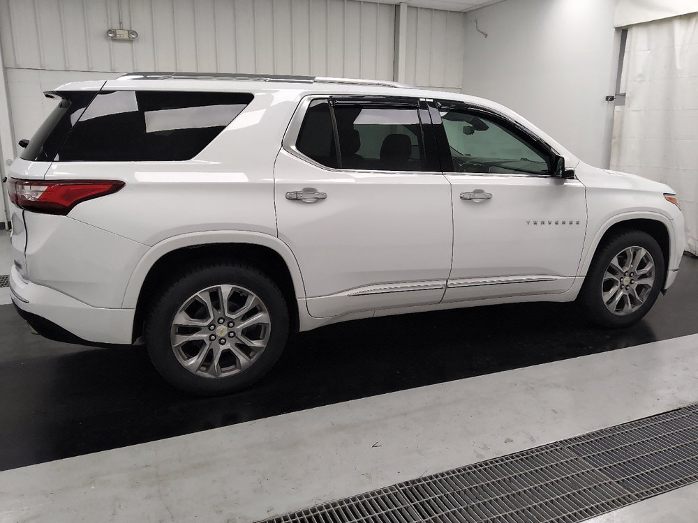 Used 2018 Chevrolet Traverse Premier w/ Driver Confidence II Package FWD image 10