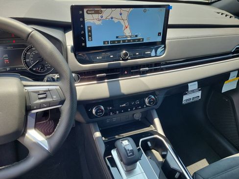 New 2026 Mitsubishi Outlander LE FWD image 20