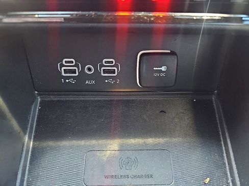 Used 2023 Jeep Grand Cherokee L Summit w/ Luxury Tech Group V image 23