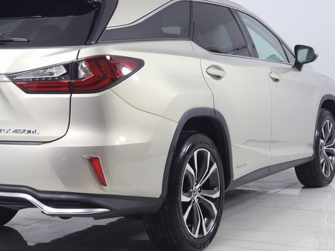 Used 2020 Lexus RX 450hL AWD w/ Premium Package image 48