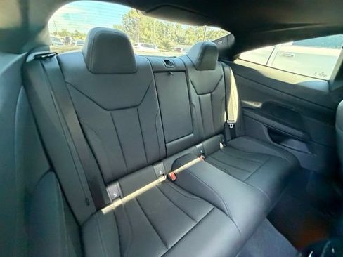 Used 2023 BMW 430i Coupe w/ M Sport Package RWD image 33
