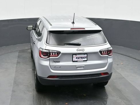 Used 2025 Jeep Compass Sport w/ Mopar Graphics Package AWD/4WD image 29