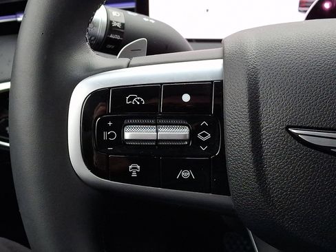 Certified 2026 Genesis GV70 2.5T Advanced image 22