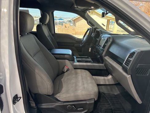 Used 2016 Ford F150 XLT w/ Equipment Group 302A Luxury image 12