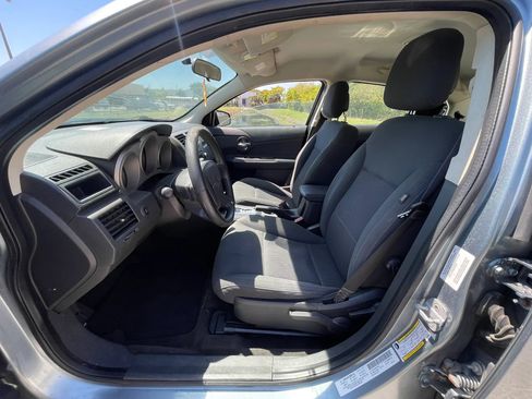 Used 2010 Dodge Avenger SXT FWD image 22