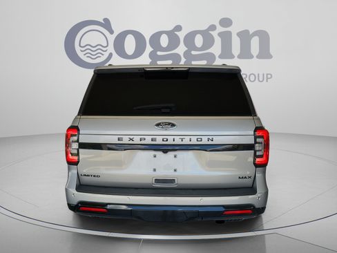 Used 2024 Ford Expedition Max Limited RWD image 4