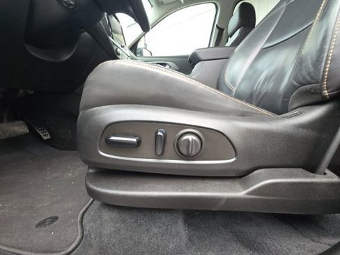 Used 2021 Chevrolet Traverse Premier image 22