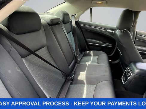 Used 2023 Chrysler 300 Touring w/ Sport Appearance Package RWD image 27