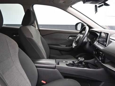 Used 2023 Nissan Rogue SV FWD image 10