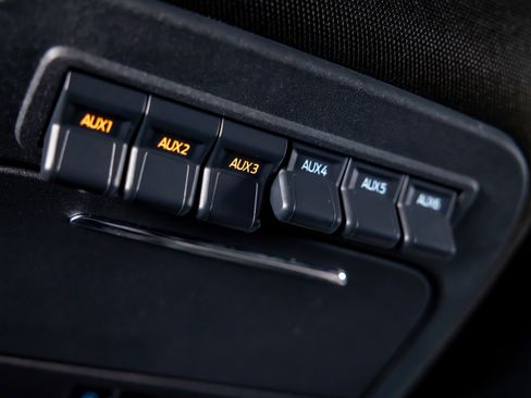 Used 2025 Ford F150 Raptor image 35