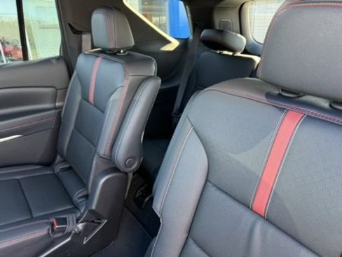 New 2026 Chevrolet Traverse RS image 11