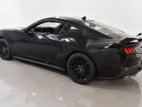 New 2026 Ford Mustang GT Premium w/ GT Performance Package RWD image 15