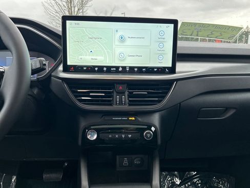 Used 2025 Ford Escape Base w/ Class II Trailer Tow Package image 24