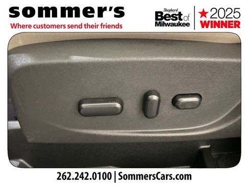 Used 2018 Ford Escape Titanium w/ Ford Safe & Smart Package AWD/4WD image 10