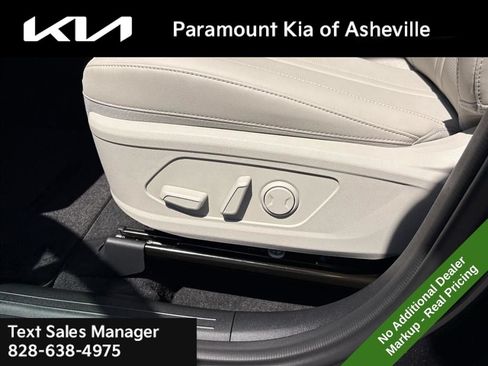New 2026 Kia Sorento S w/ S Panoramic Sunroof Package FWD image 19