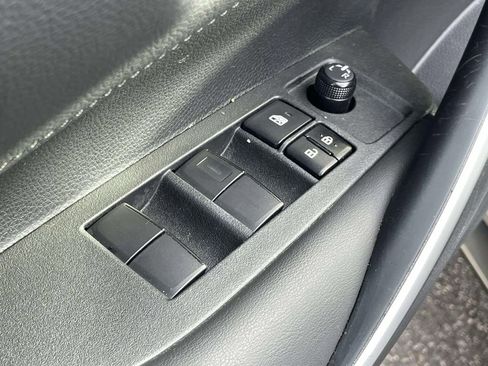 Used 2020 Toyota Corolla SE image 16