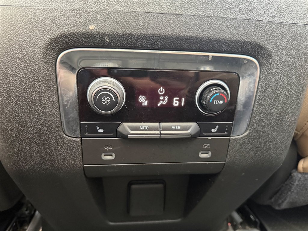 Used 2021 Chevrolet Tahoe Premier AWD/4WD image 27