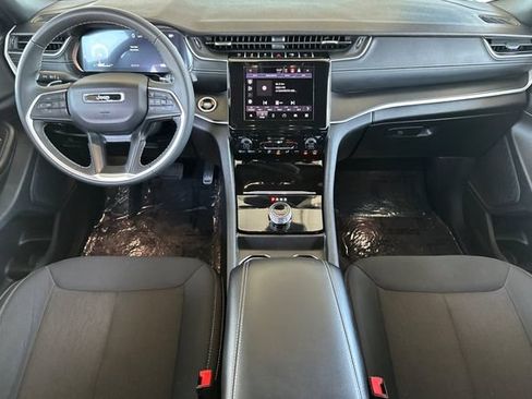 Certified 2024 Jeep Grand Cherokee L Laredo AWD/4WD image 13