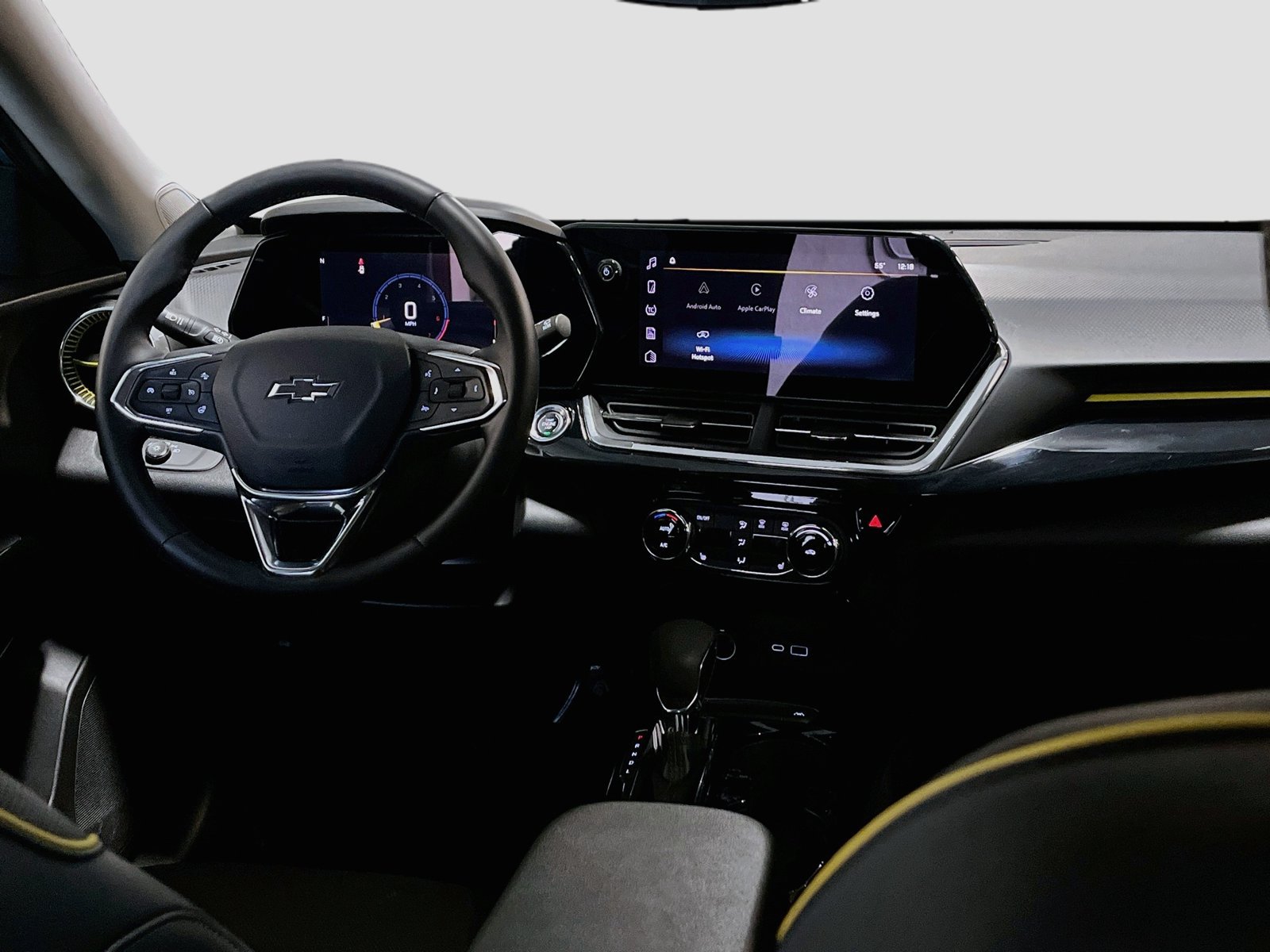Used 2026 Chevrolet Trax ACTIV w/ Sunroof Package FWD image 23