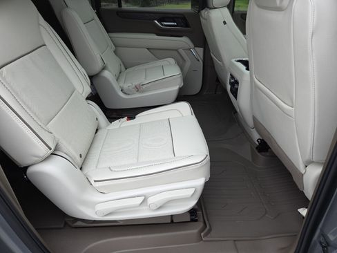 New 2026 GMC Yukon XL Denali image 30