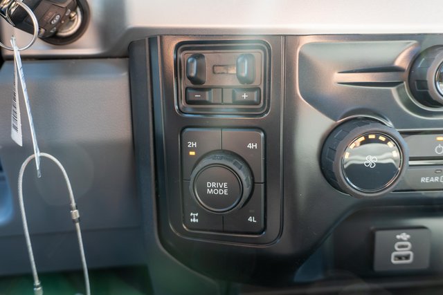 New 2026 Ford F250 XLT w/ 360-Degree Camera Package AWD/4WD image 18