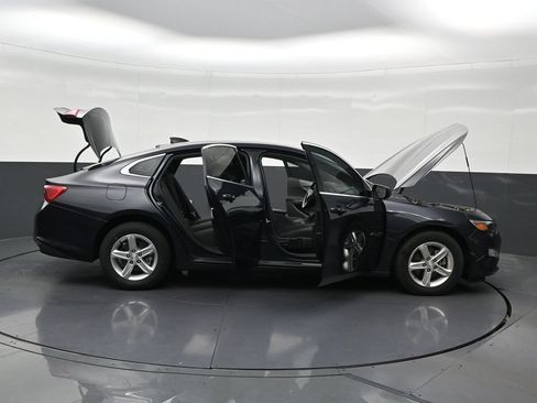 Used 2023 Chevrolet Malibu LS FWD image 32