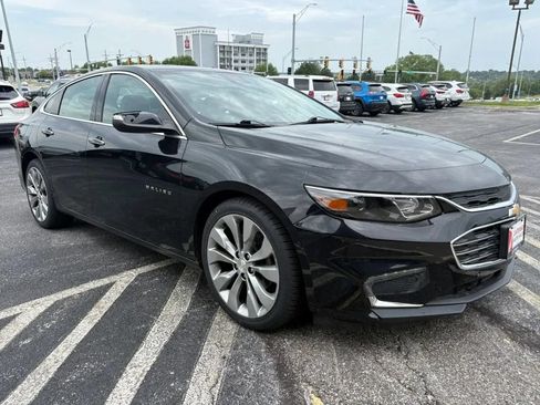 Used 2018 Chevrolet Malibu Premier w/ Premier Sun and Wheel Package FWD image 7