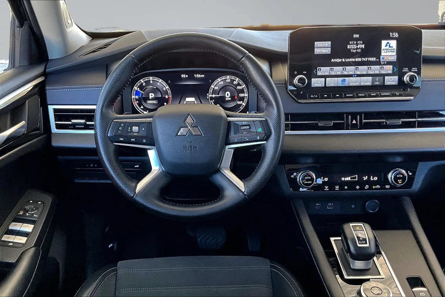 Used 2024 Mitsubishi Outlander SE AWD/4WD image 8