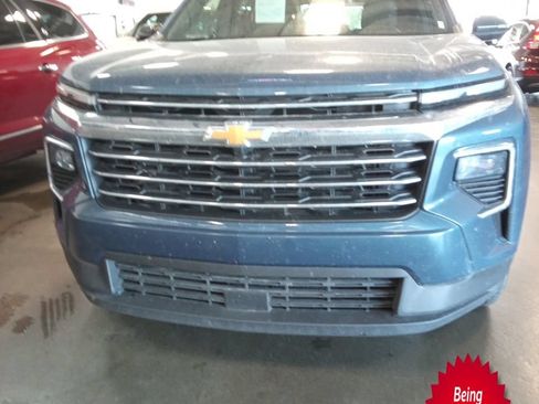 Certified 2026 Chevrolet Traverse LT AWD/4WD image 1