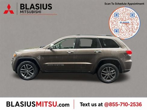 Used 2017 Jeep Grand Cherokee Limited AWD/4WD image 43