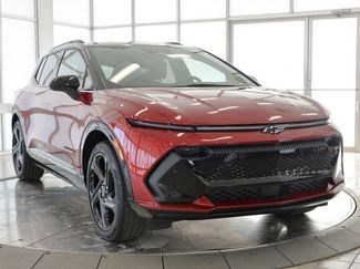 Used 2025 Chevrolet Equinox EV RS w/ Active Safety Package 3 video 2