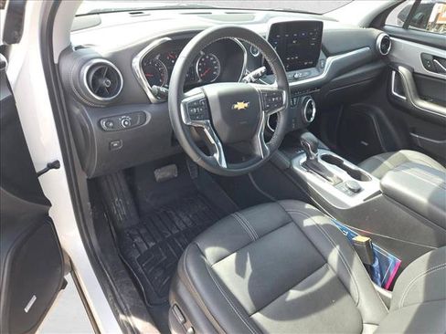 Used 2024 Chevrolet Blazer LT w/ Sound & Technology Package FWD image 10